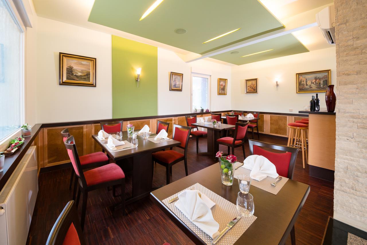 Hotel Restaurant Vater Rhein Woerth am Rhein Exteriér fotografie